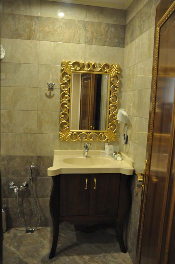 Joyy Hotel & Spa Baku Exteriör bild